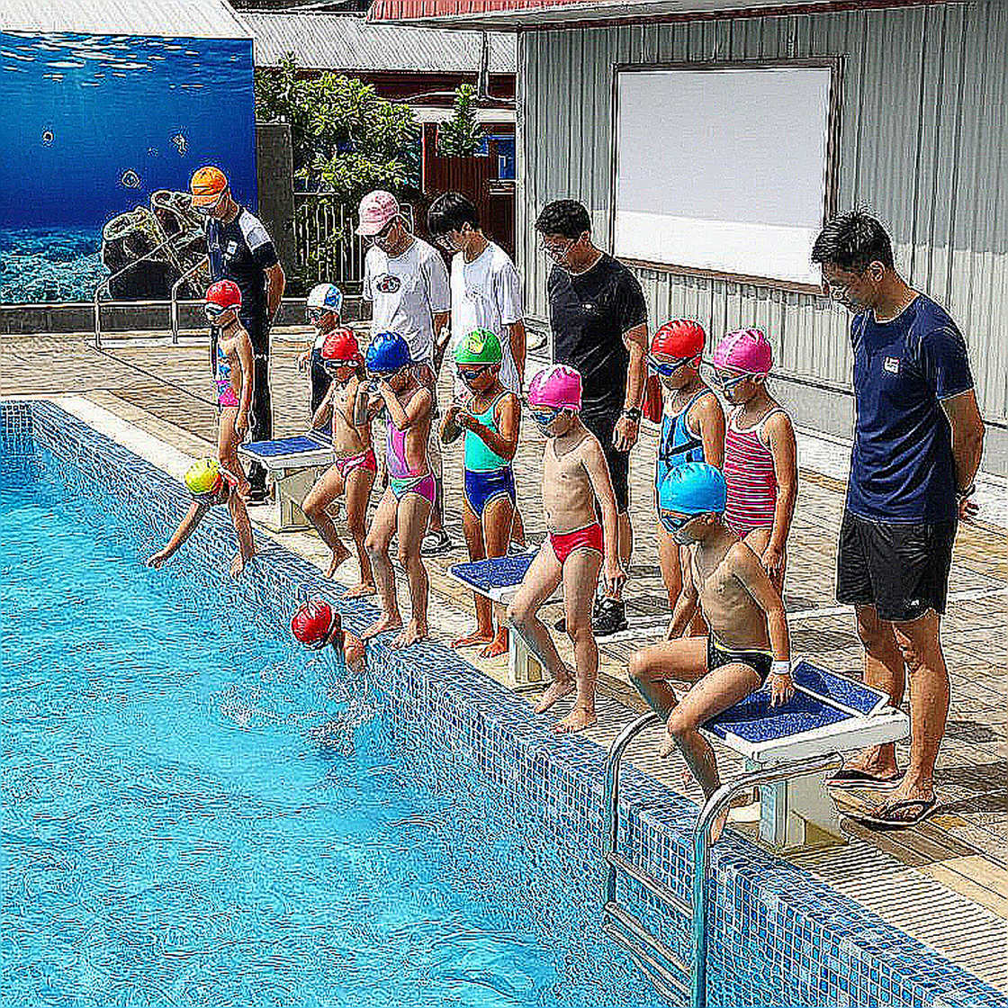 Lakeside Aquatic Club tuyển Quản lý Chương trình Bơi: Nền tảng cho tương lai hay chỉ là vị trí hành chính? Lakeside Aquatic Club tuyển Quản lý Chương trình Bơi: Nền tảng cho tương lai hay chỉ là vị trí hành chính?