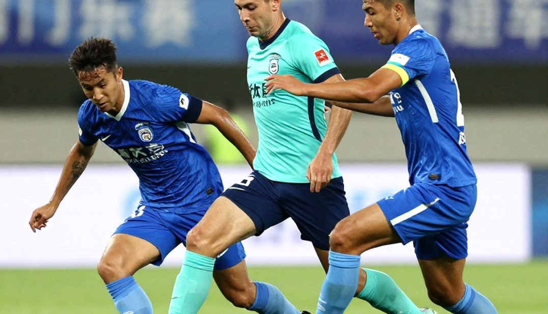 Lautaro Martínez reaffirms loyalty to Inter Milan amid Barcelona transfer rumors