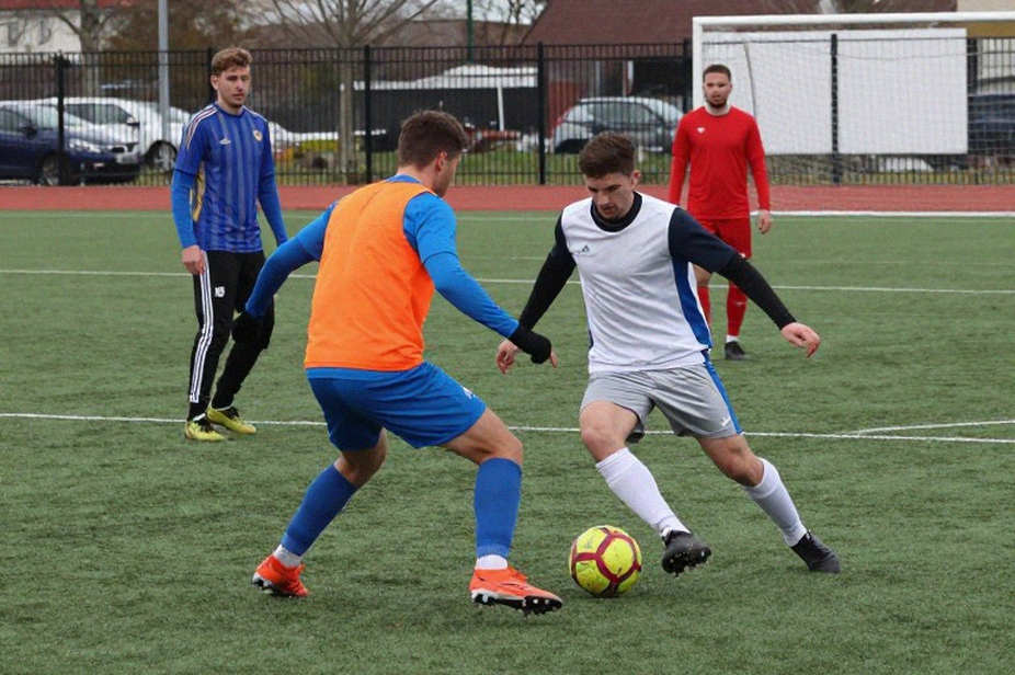 35 cầu thủ rời La Masia và hóa đơn chưa ai trả: ADN Barça dưới ánh đèn bảng tính