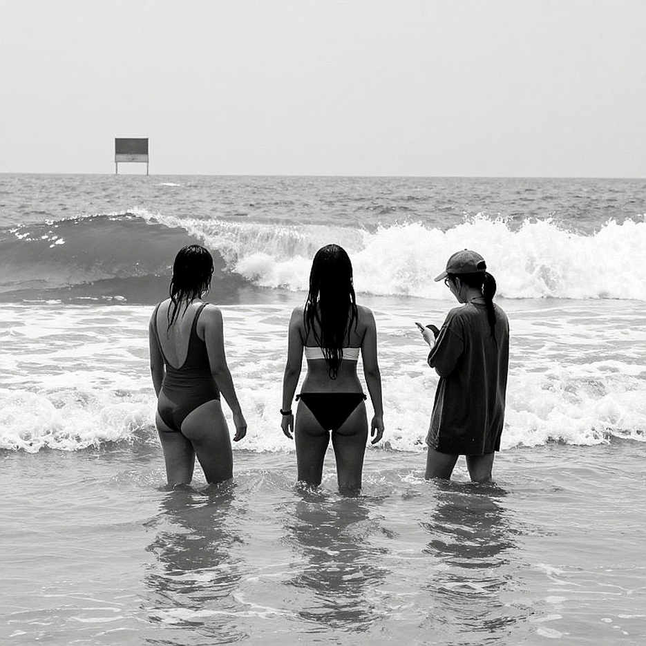 Alicia Arias Garcia and the Triple Crown: A Mexican finance executive rewrites open-water swimming history Alicia Arias Garcia and the Triple Crown: A Mexican finance executive rewrites open-water swimming history