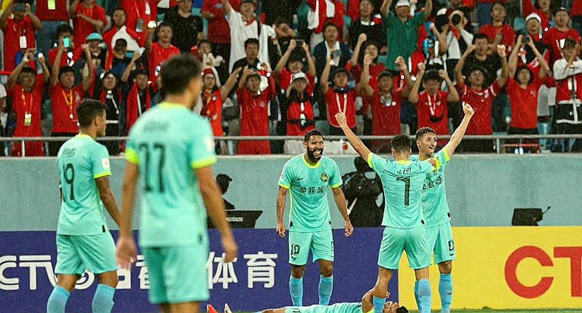 Hợp đồng bóng ma và cái chợ người giữa mùa chuyển nhượng V.League Hợp đồng bóng ma và cái chợ người giữa mùa chuyển nhượng V.League