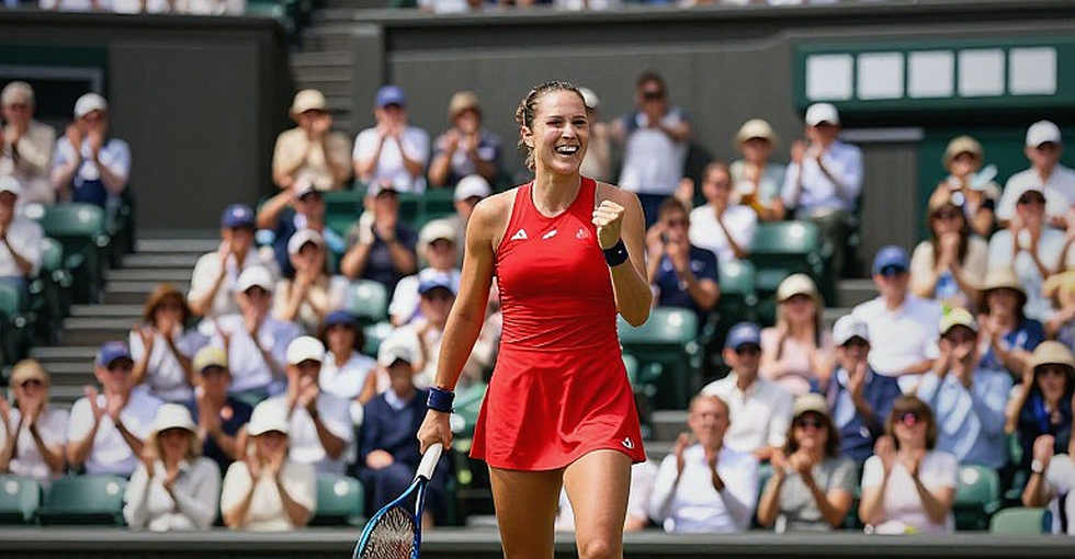 US Open – Nơi tiếng máy bay chạm vào trái bóng: Sự thật phía sau bầu không khí 'ồn ào và nồng mùi'