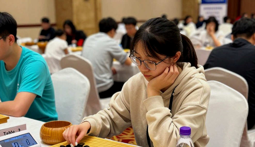 Bầu cử FIDE: Carlsen, nước Nga và khoảng trống cờ vua nữ